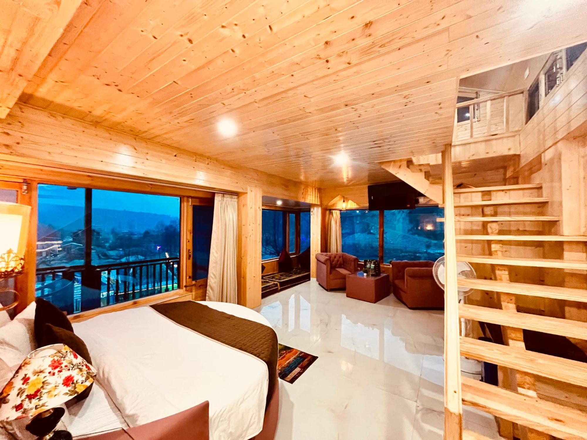 Himalayan Fort Resort, Manali - ! Riverside Property !! Big Lawn With Bonfire !! Best Selling !! Scenic River & Mountais View !! Big Parking !! Luxury Balcony Rooms !! Playing Zone !! Property Of The Year ! M 98160-43600 Exterior photo